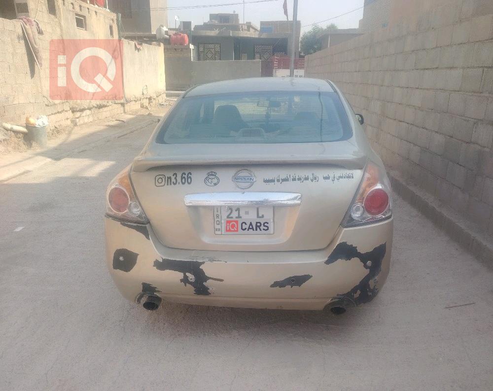 نيسان ألتيما
